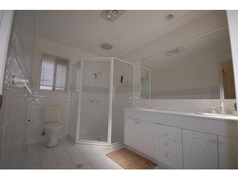 3 Edithvale Court, Robina QLD 4226