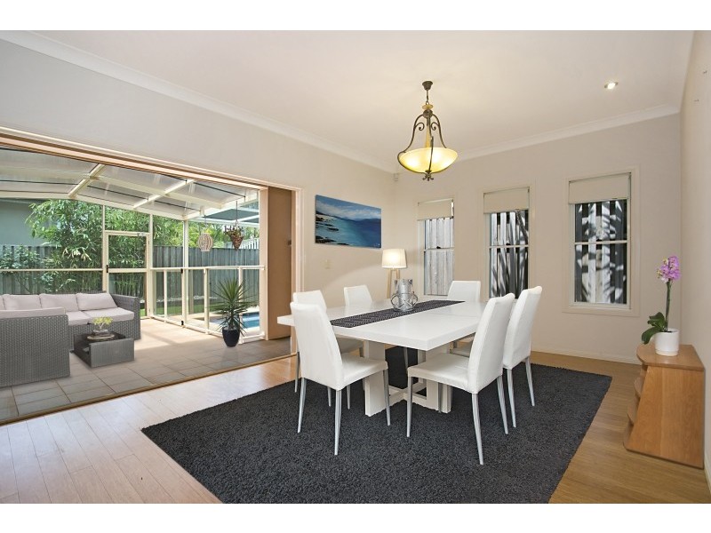 4 Valbonne Avenue, Varsity Lakes QLD 4227