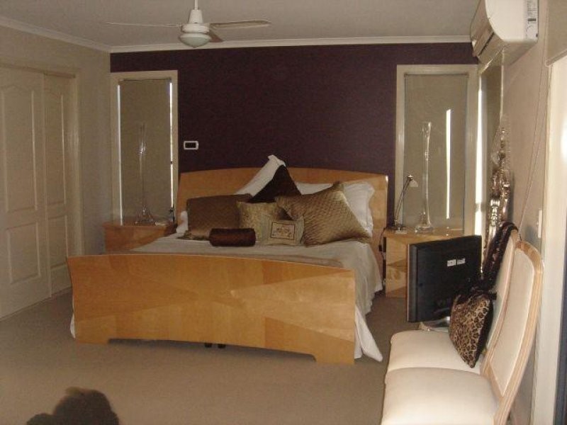 2 Valbonne Avenue, Varsity Lakes QLD 4227