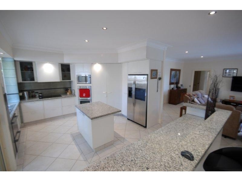 16 Moorabbin Place, Robina QLD 4226