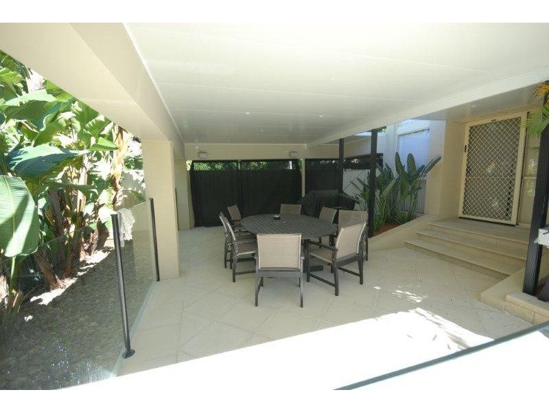 16 Moorabbin Place, Robina QLD 4226