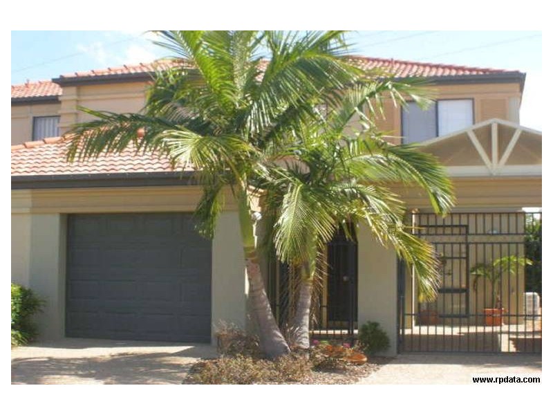 64 Woody Views Way, Robina QLD 4226