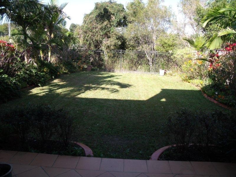 64 Woody Views Way, Robina QLD 4226
