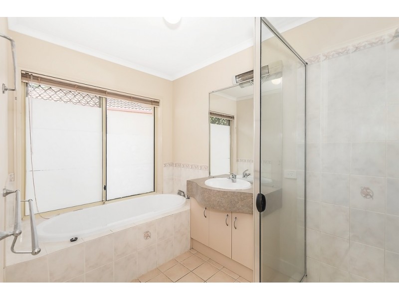 6 Sparford Close, Mudgeeraba QLD 4213