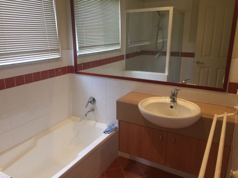 46 Woody Views Way, Robina QLD 4226