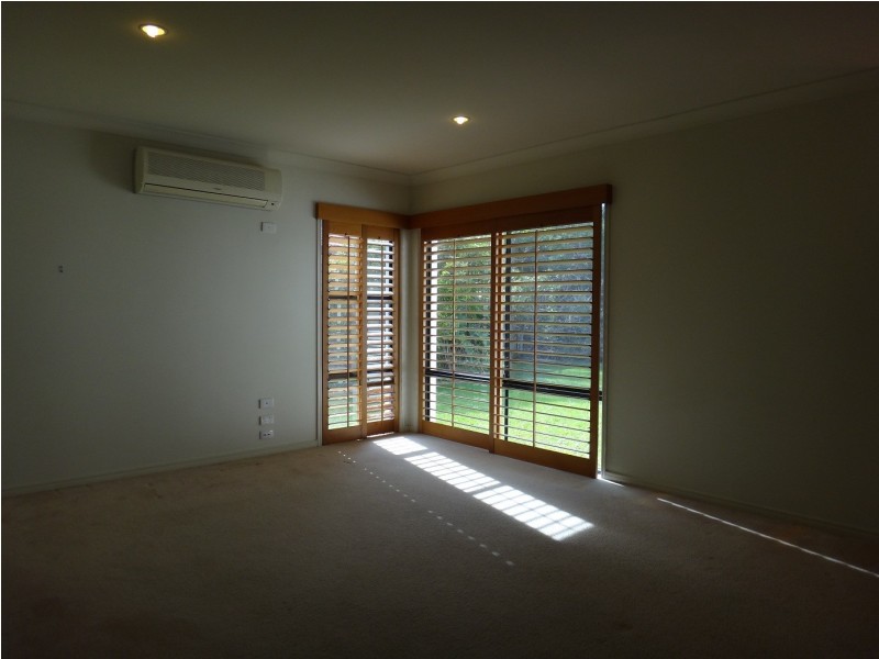46 Woody Views Way, Robina QLD 4226