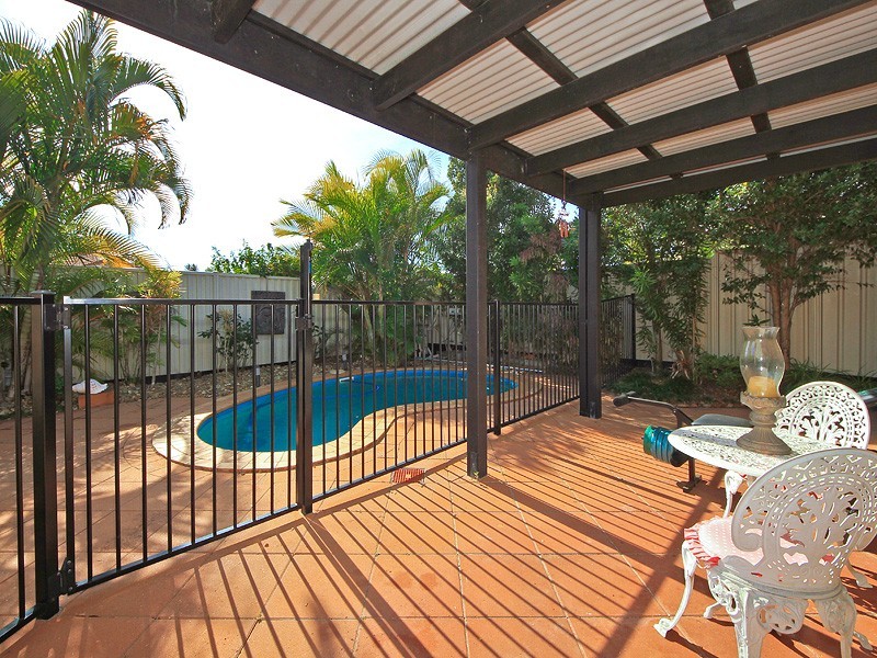 6 Fiddlewood Place, Reedy Creek QLD 4227