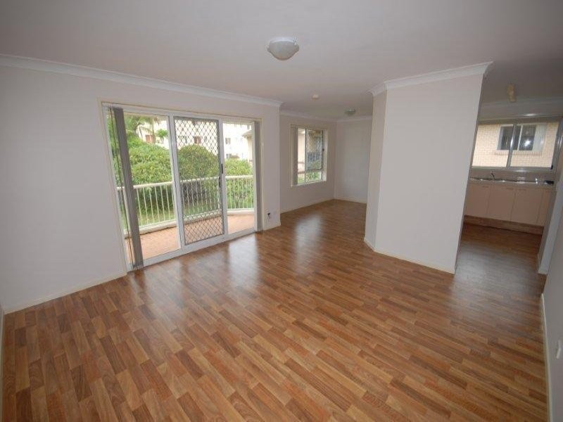 6/8 Mountain View Ave, Miami QLD 4220