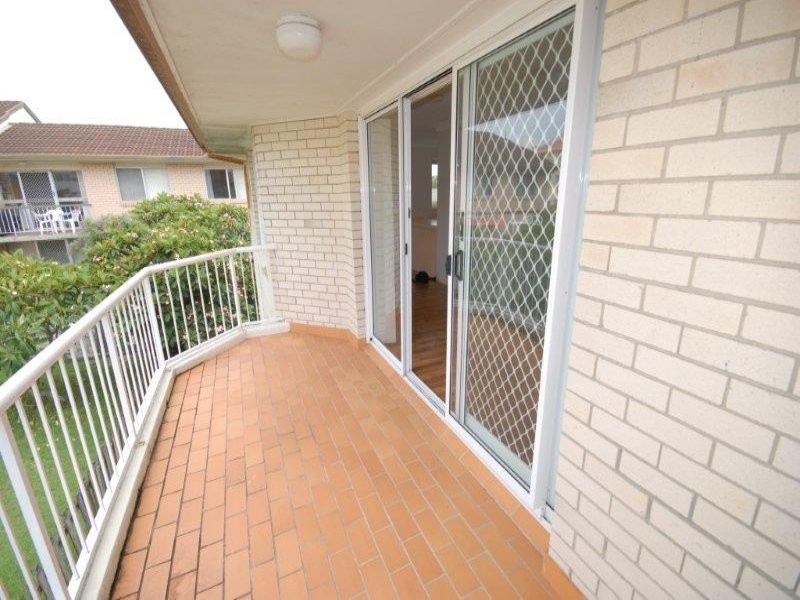 6/8 Mountain View Ave, Miami QLD 4220