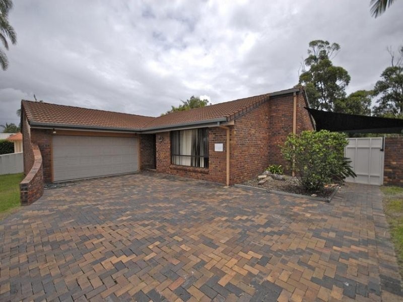 6 Lamb Street, Broadbeach Waters QLD 4218