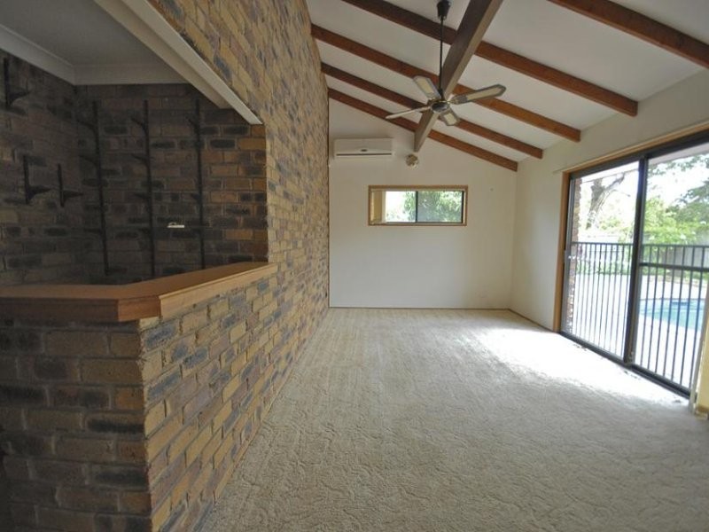 6 Lamb Street, Broadbeach Waters QLD 4218