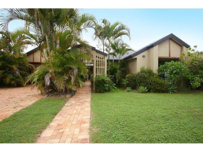 7 Yarraville Street, Robina QLD 4226