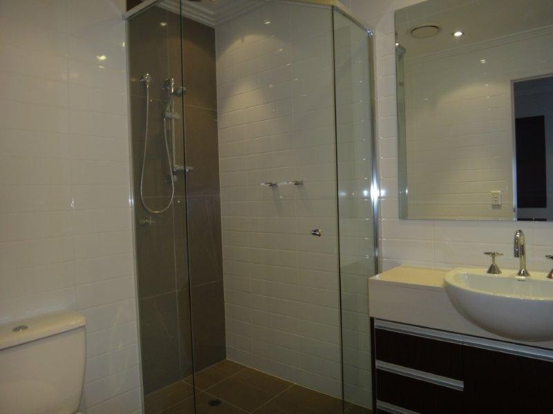 4/226 Varsity Parade, Varsity Lakes QLD 4227