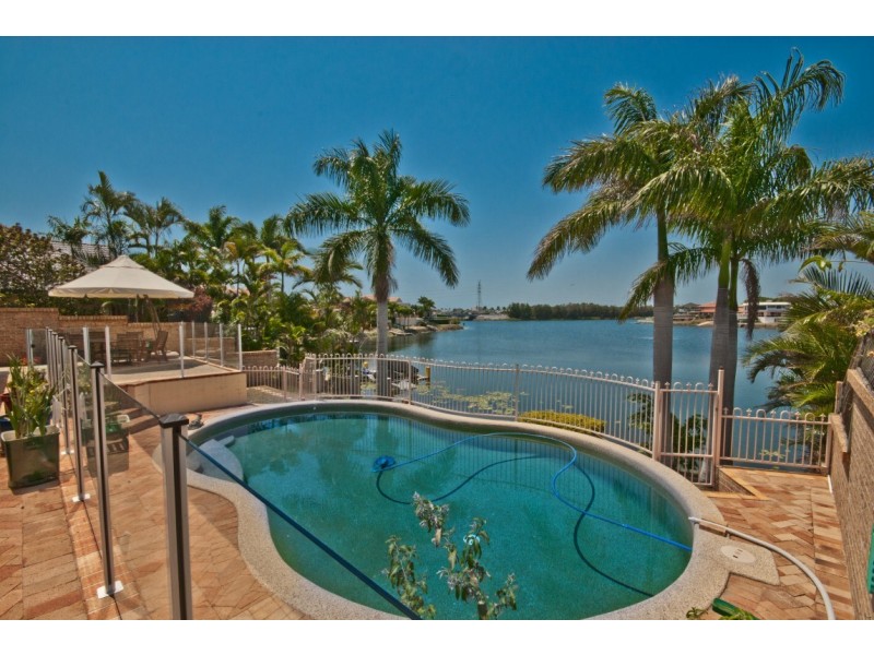 31 Cayman Drive, Clear Island Waters QLD 4226