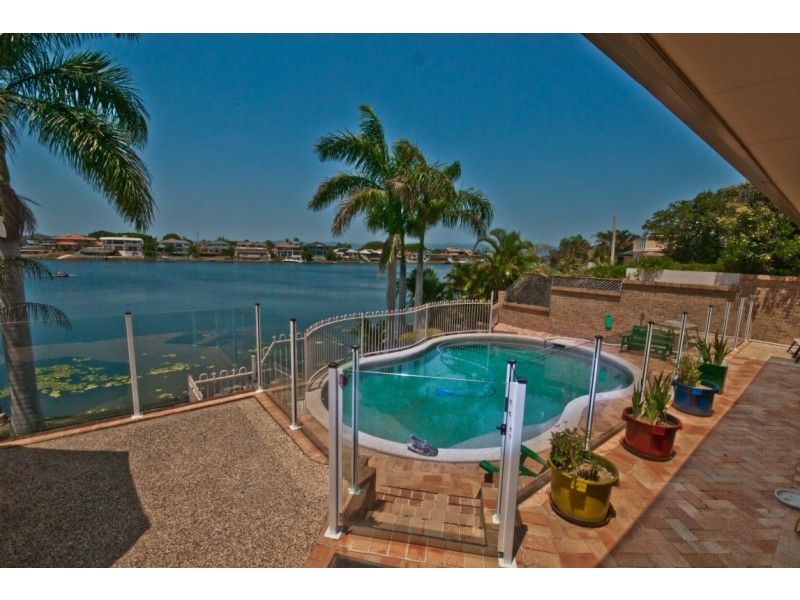 31 Cayman Drive, Clear Island Waters QLD 4226