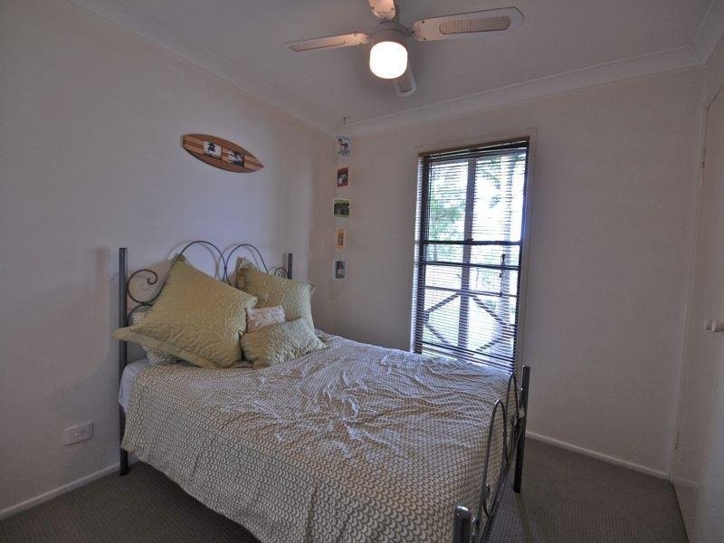 2 Jondique Avenue, Merrimac QLD 4226