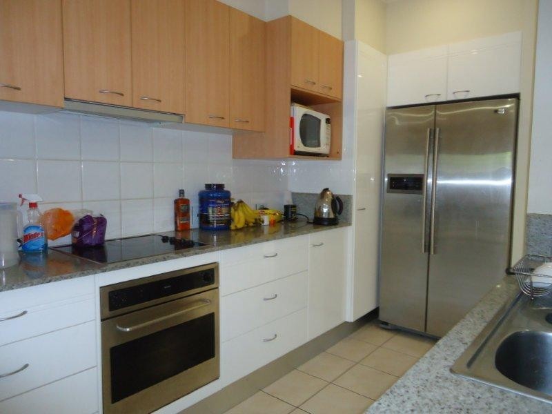 4/6 Winton Terrace, Varsity Lakes QLD 4227