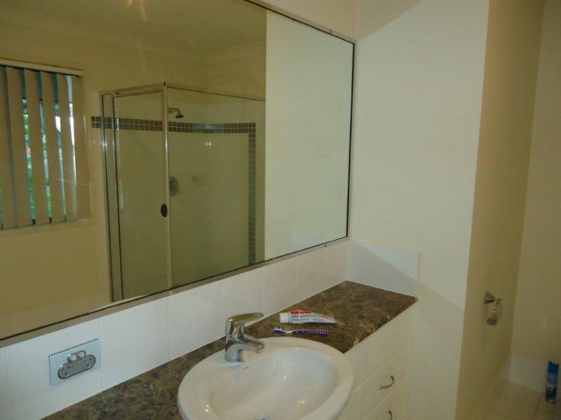 4/6 Winton Terrace, Varsity Lakes QLD 4227