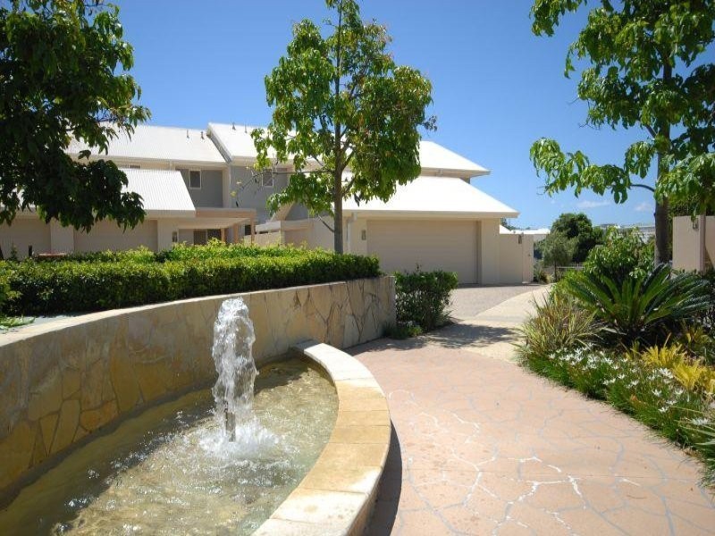 6/12 Promenade Avenue, Robina QLD 4226