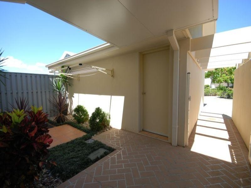 6/12 Promenade Avenue, Robina QLD 4226
