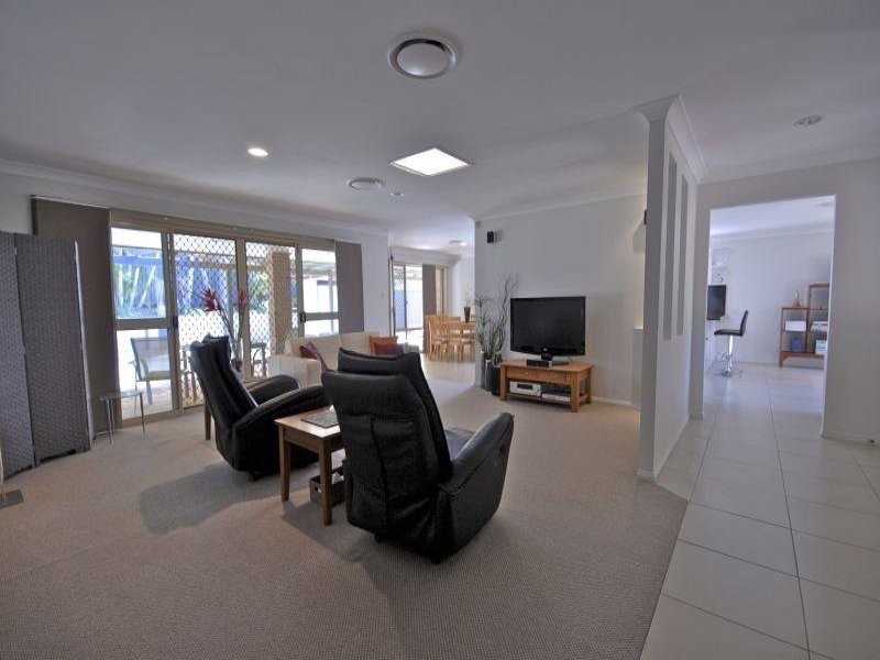 325 Ron Penhaligon Way, Robina QLD 4226