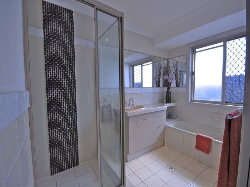 325 Ron Penhaligon Way, Robina QLD 4226