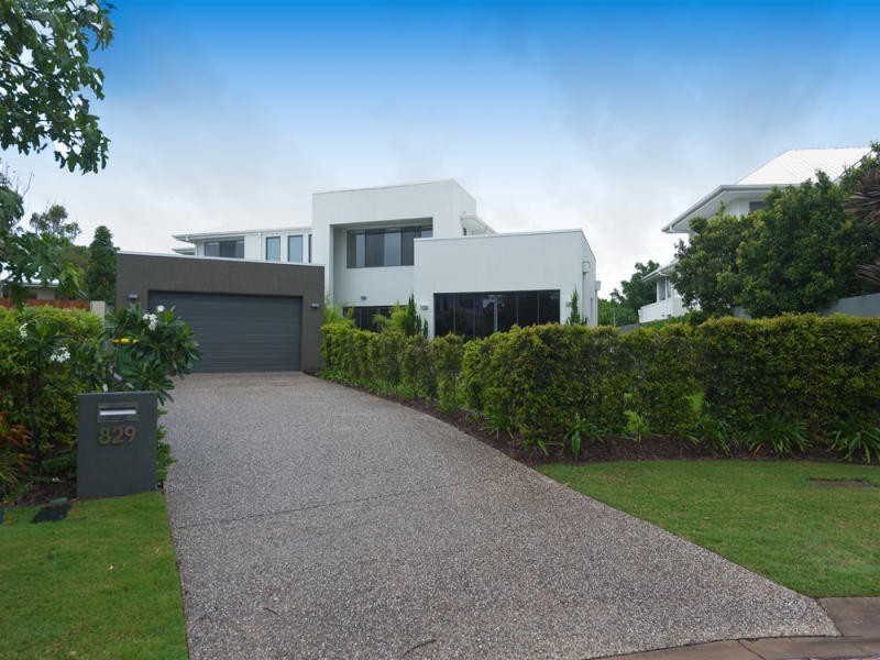 829 Legend Trail, Robina QLD 4226