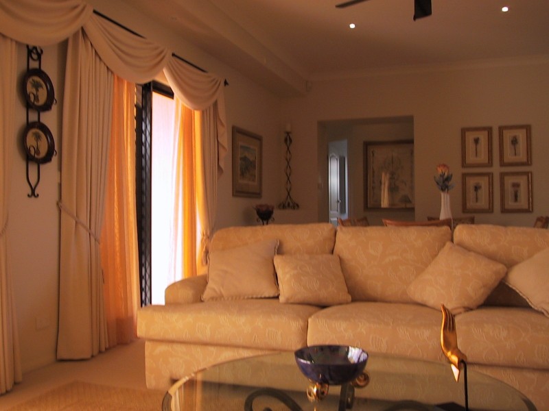 5 Staysail Cres, Clear Island Waters QLD 4226