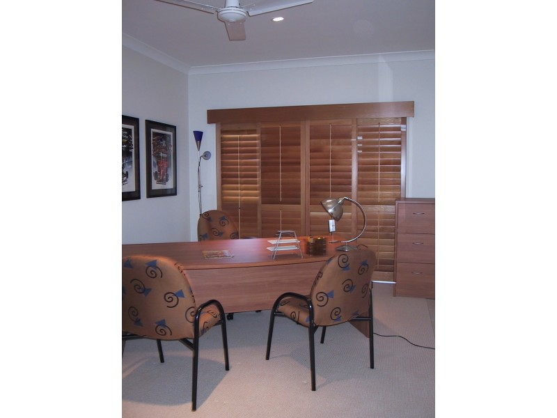 5 Staysail Cres, Clear Island Waters QLD 4226