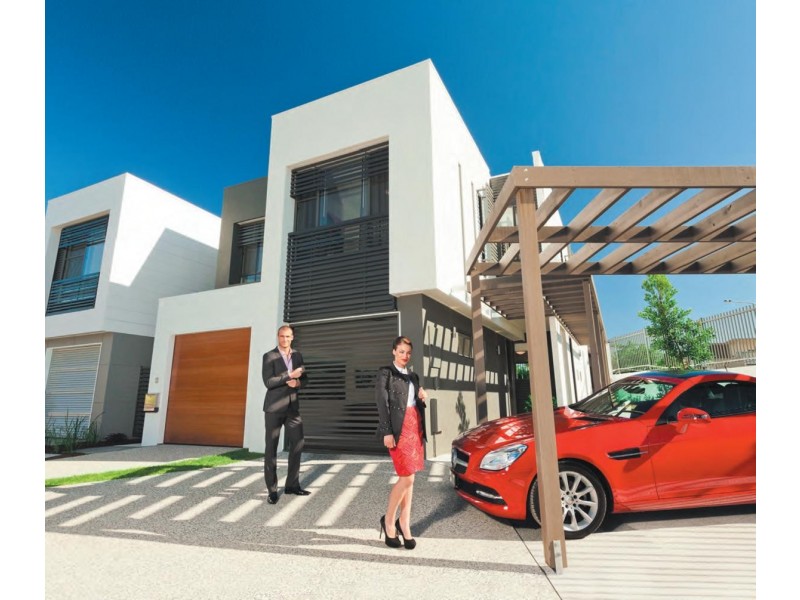 2 The Garden Way, Robina QLD 4226