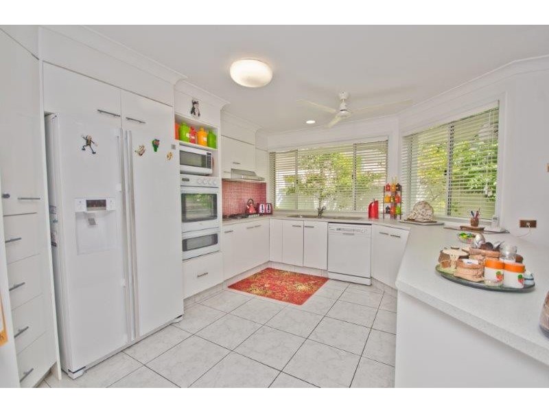 14 Cayman Drive, Clear Island Waters QLD 4226