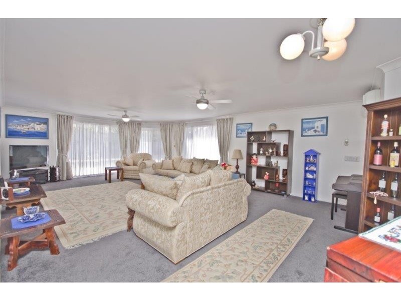 14 Cayman Drive, Clear Island Waters QLD 4226