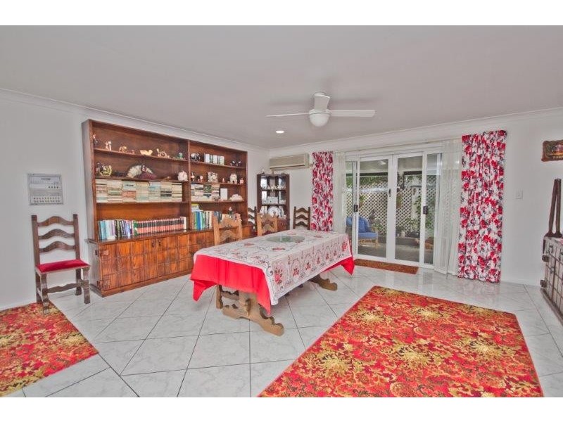 14 Cayman Drive, Clear Island Waters QLD 4226