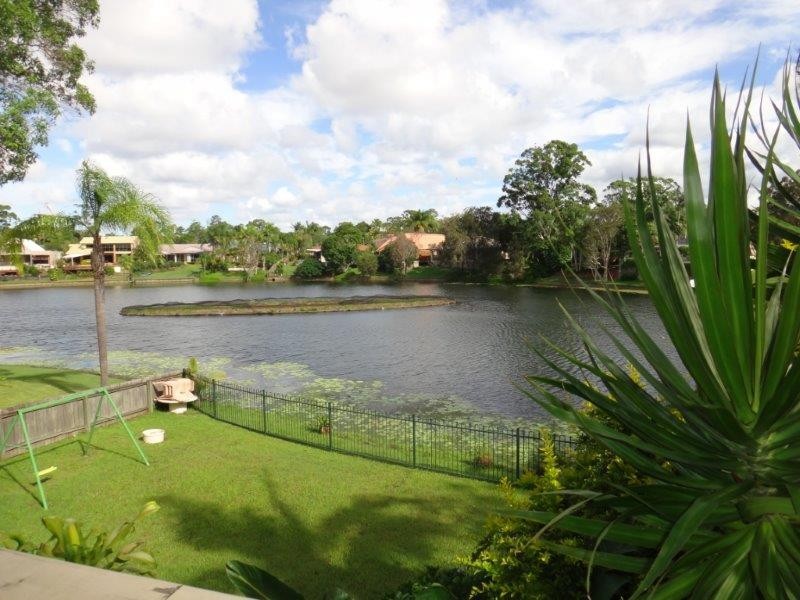 35 Pinnacle Court, Robina QLD 4226