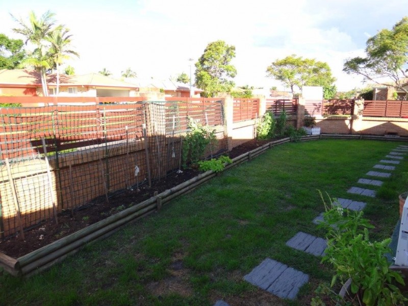 2/1 Georgetown Street, Varsity Lakes QLD 4227