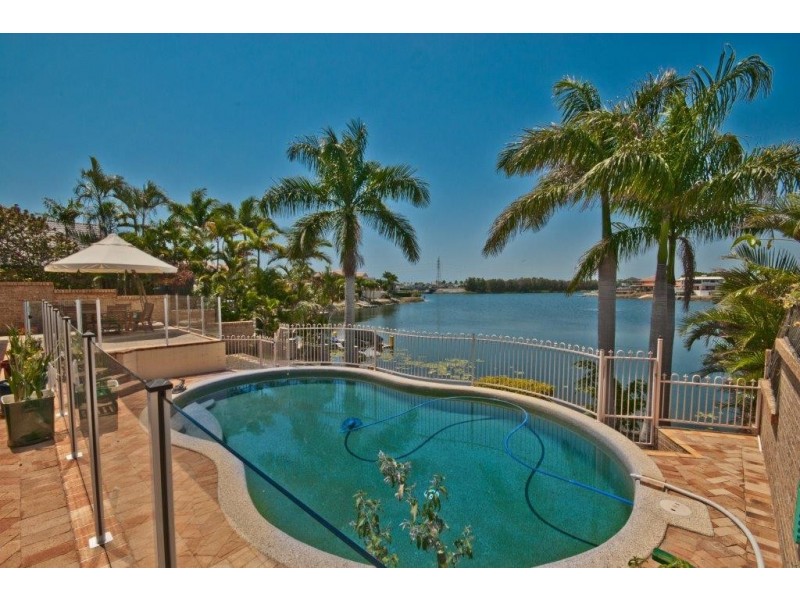 31 Cayman Drive, Clear Island Waters QLD 4226
