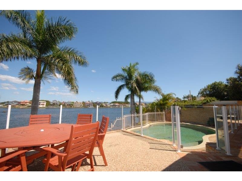 31 Cayman Drive, Clear Island Waters QLD 4226