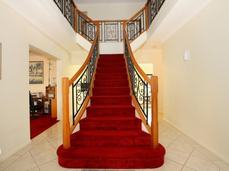 14 Waimea Drive, Varsity Lakes QLD 4227