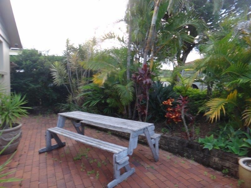 8 Lavinia Street, Southport QLD 4215