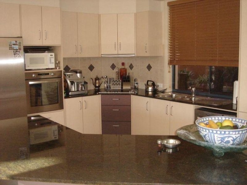 2 Valbonne Avenue, Varsity Lakes QLD 4227