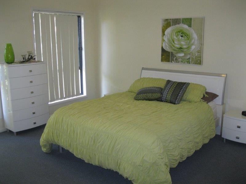 26 Mulgrave Crescent, Varsity Lakes QLD 4227