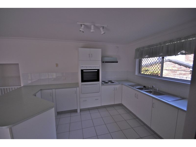 4 Bothwell Street, Robina QLD 4226