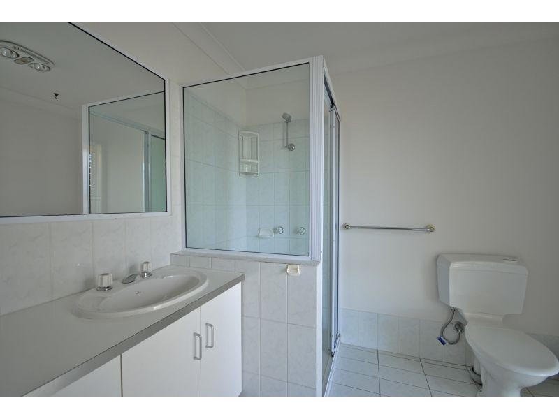 4 Bothwell Street, Robina QLD 4226