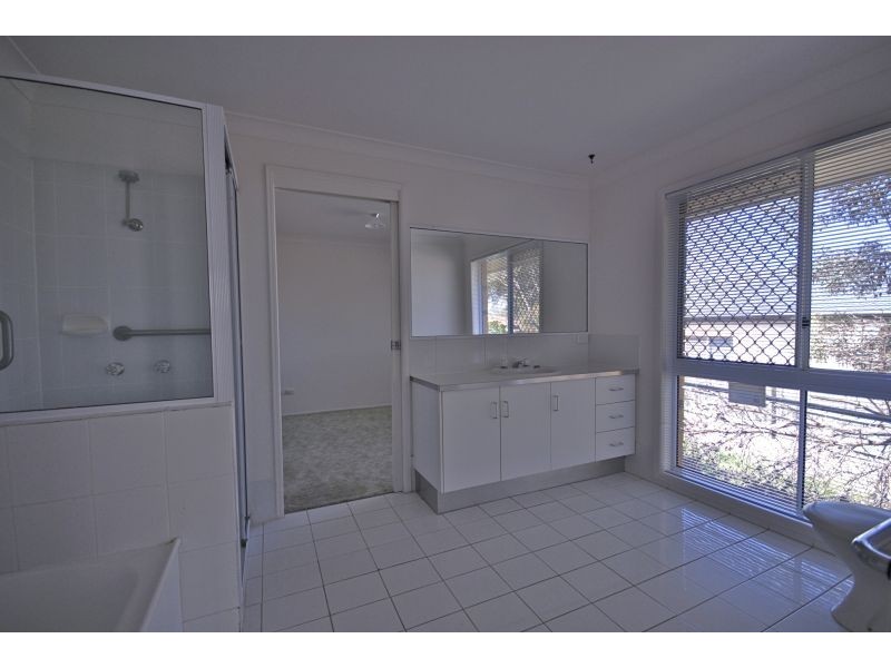 4 Bothwell Street, Robina QLD 4226