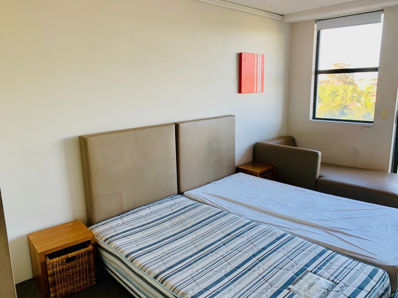 514/25 Lake Orr Drive, Robina QLD 4226