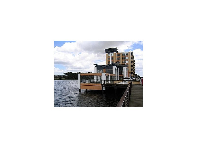 514/25 Lake Orr Drive, Robina QLD 4226