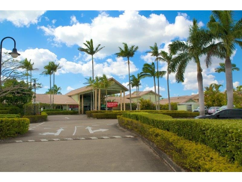 215 Cottesloe Drive, Mermaid Waters QLD 4218
