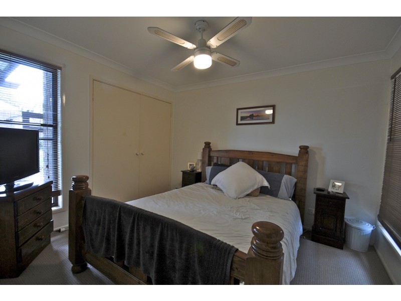 2 Jondique Avenue, Merrimac QLD 4226