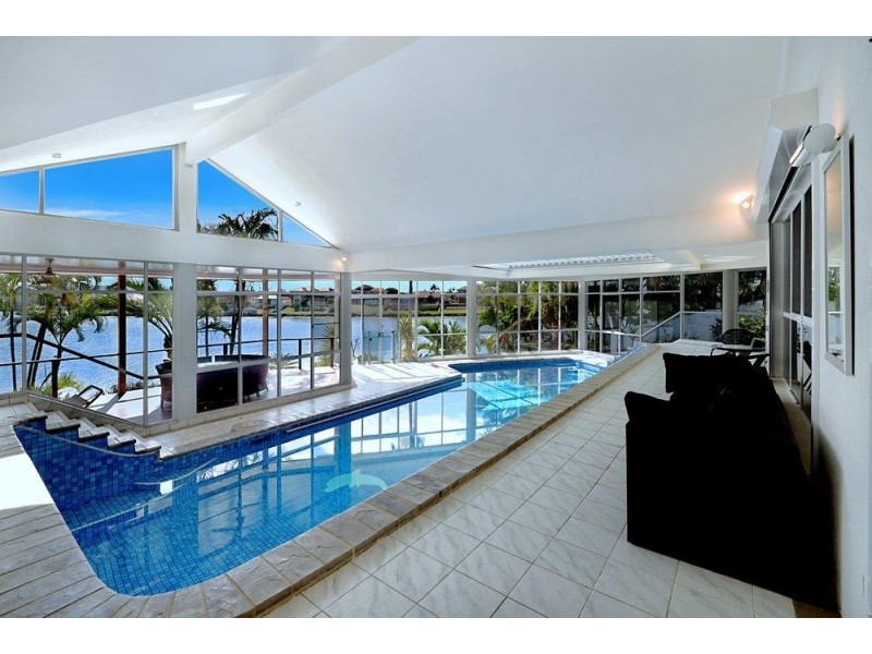 18 Tortuga Place, Clear Island Waters QLD 4226