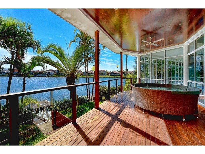 18 Tortuga Place, Clear Island Waters QLD 4226